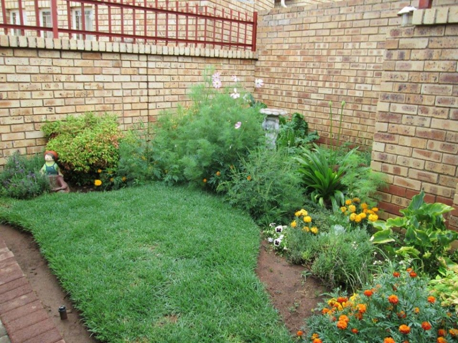 2 Bedroom Property for Sale in Uitsig Free State